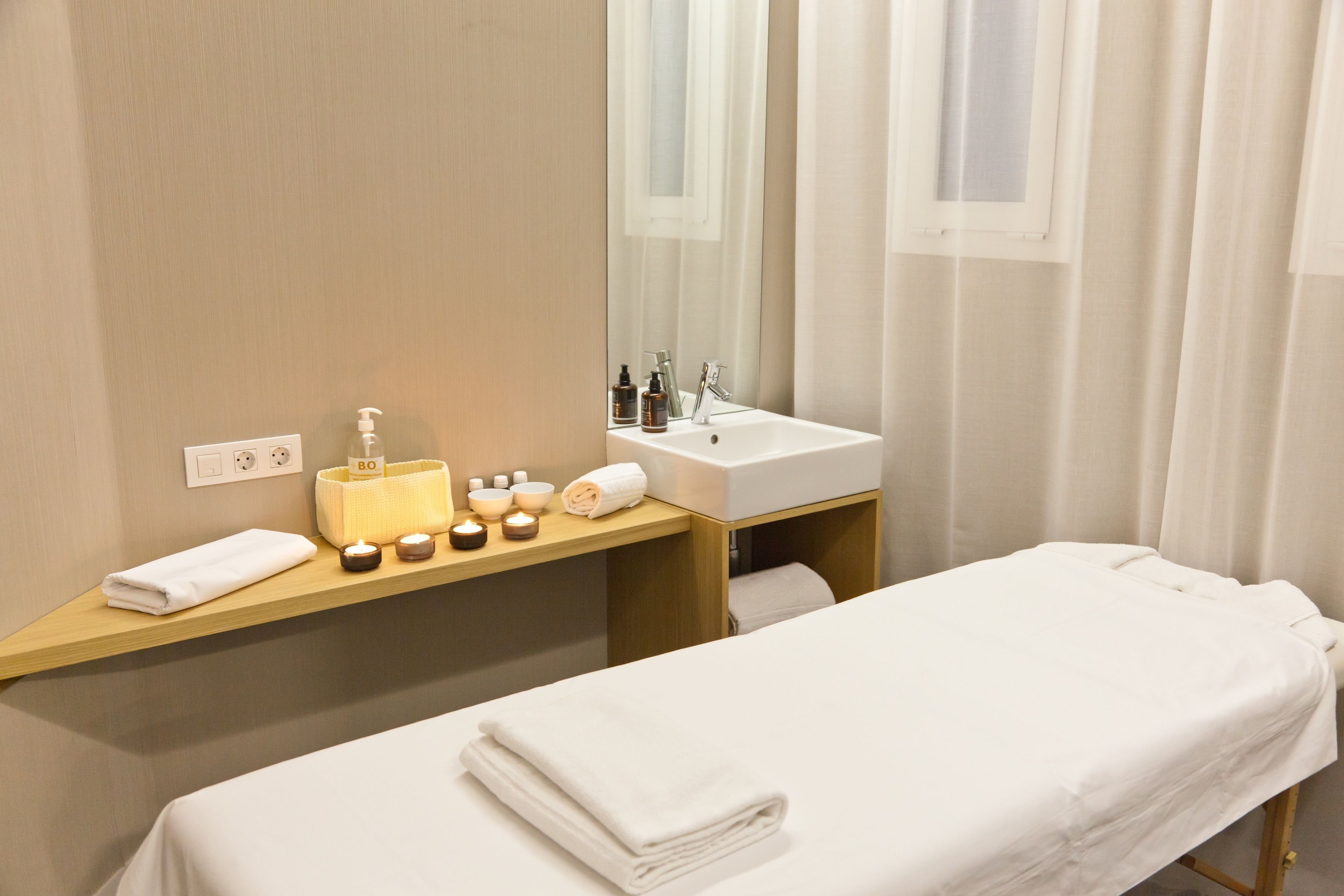 Alexandra Hotel by Hilton Spa